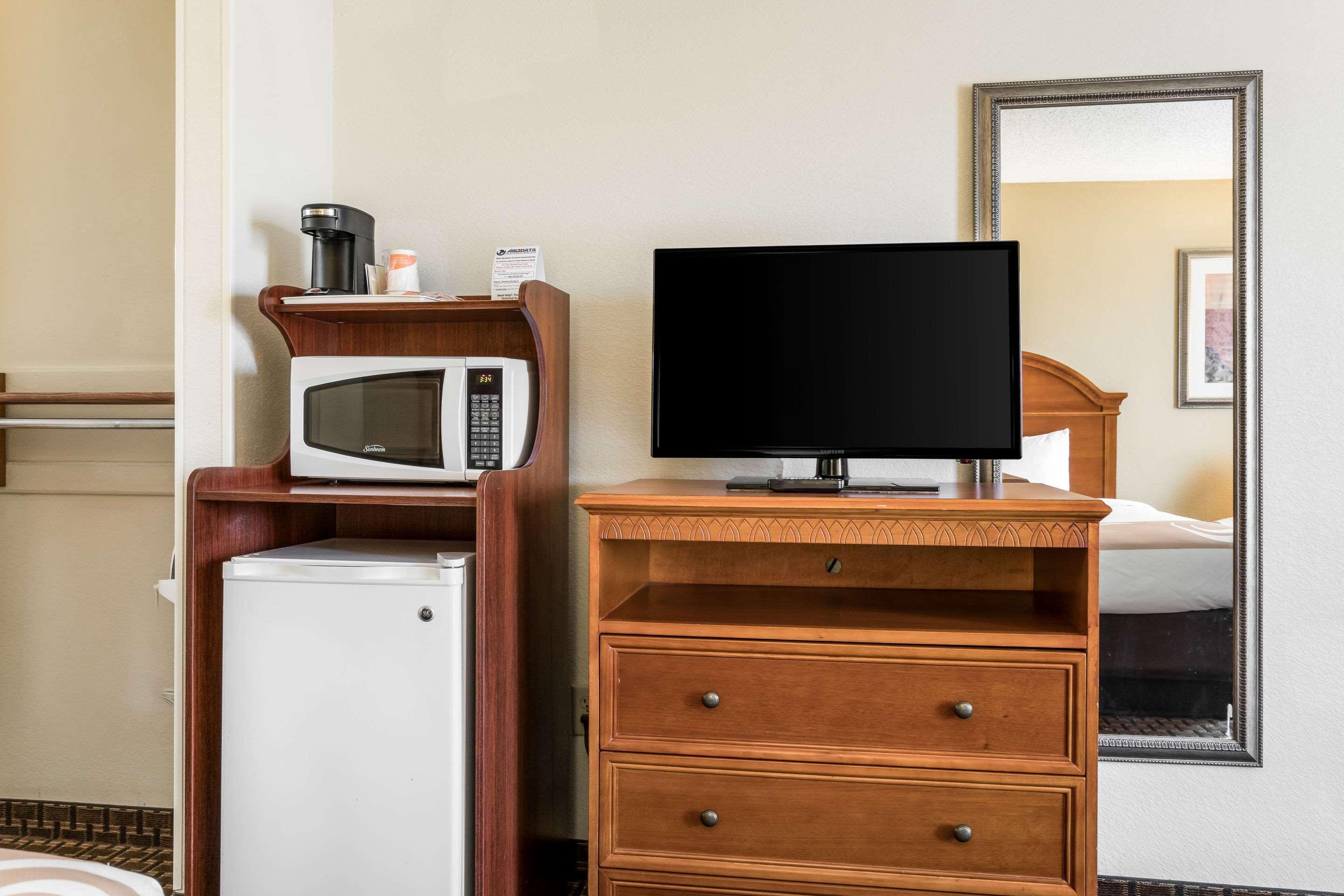 Quality Inn North Battleboro Εξωτερικό φωτογραφία