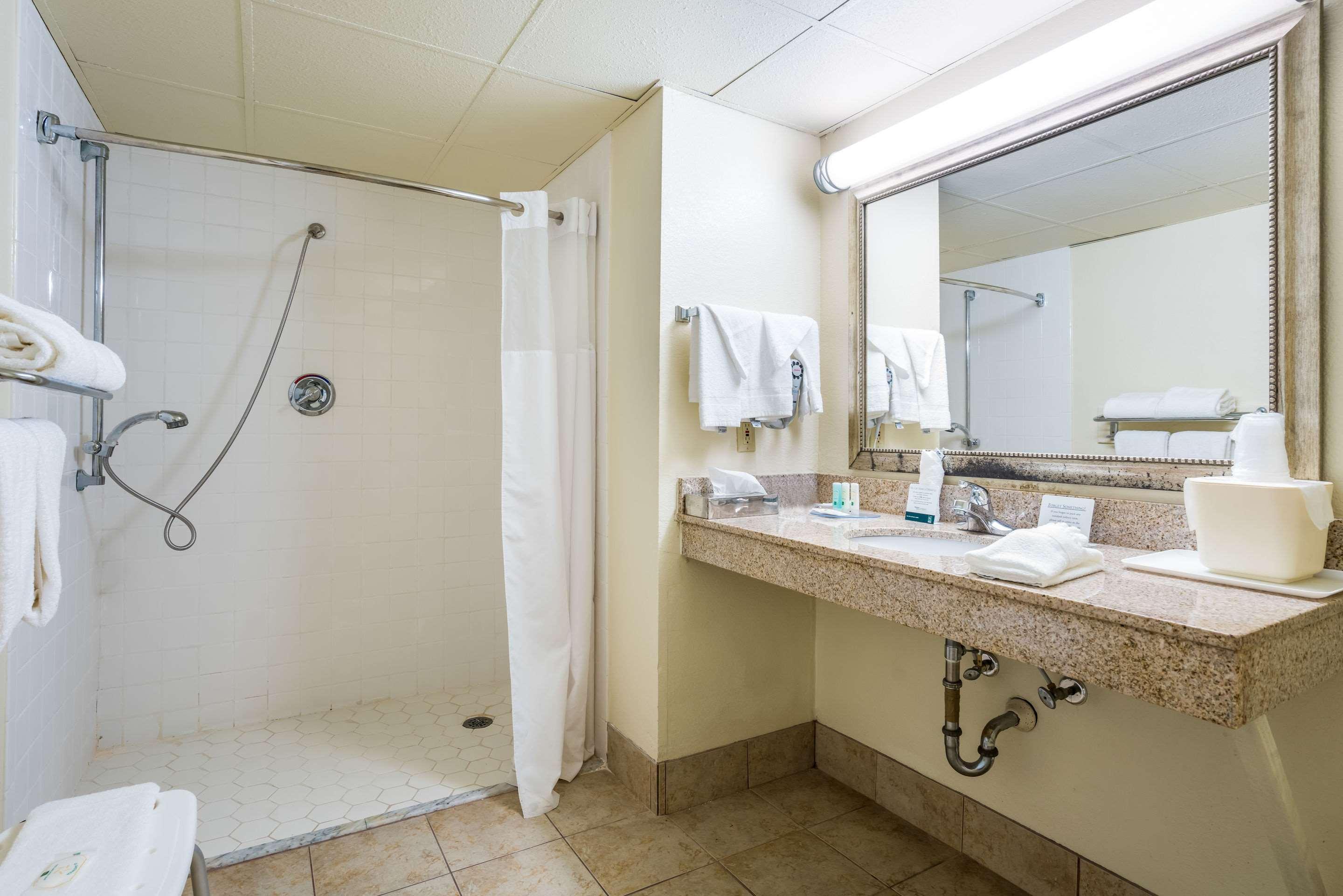 Quality Inn North Battleboro Εξωτερικό φωτογραφία