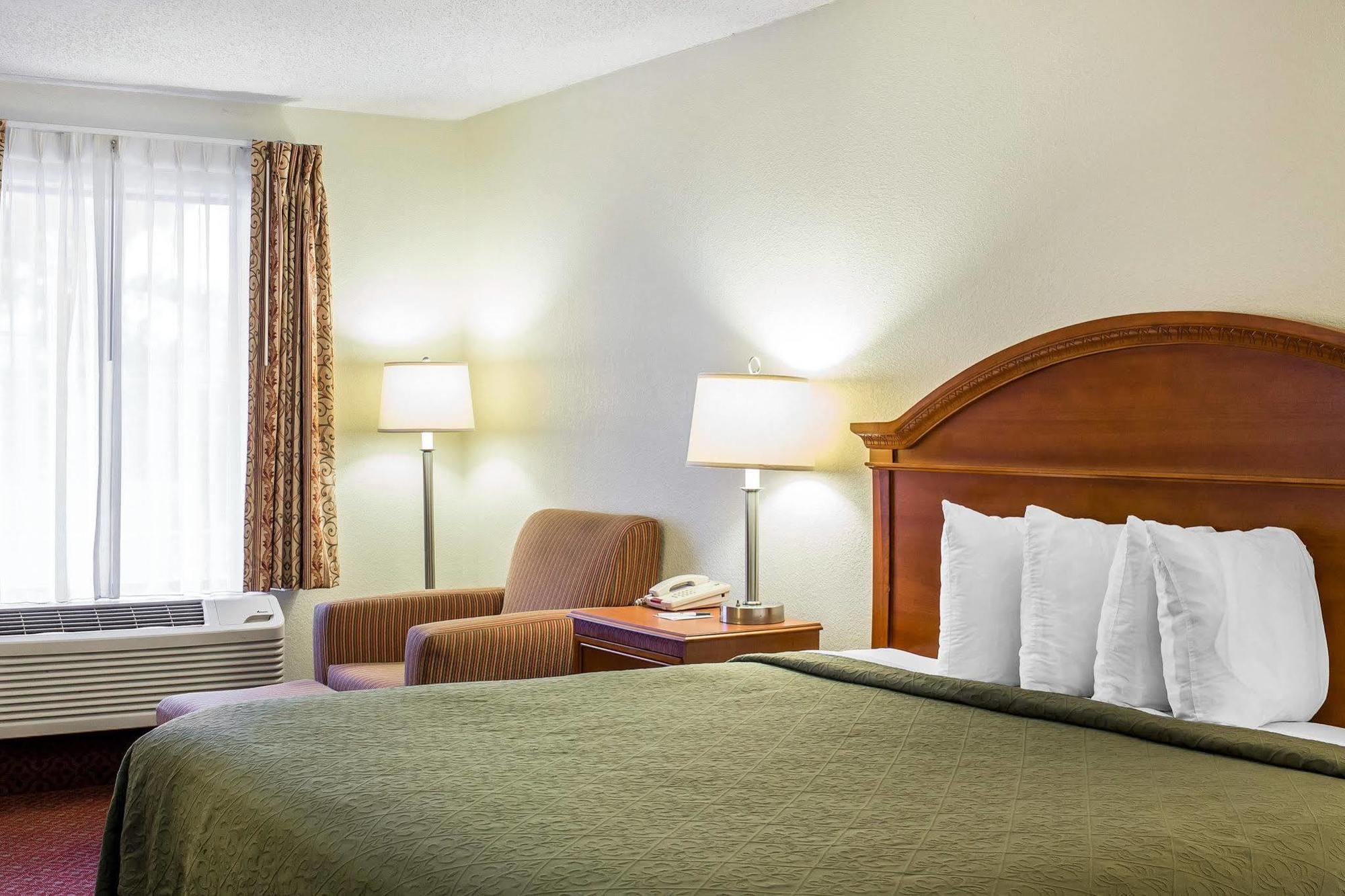 Quality Inn North Battleboro Εξωτερικό φωτογραφία