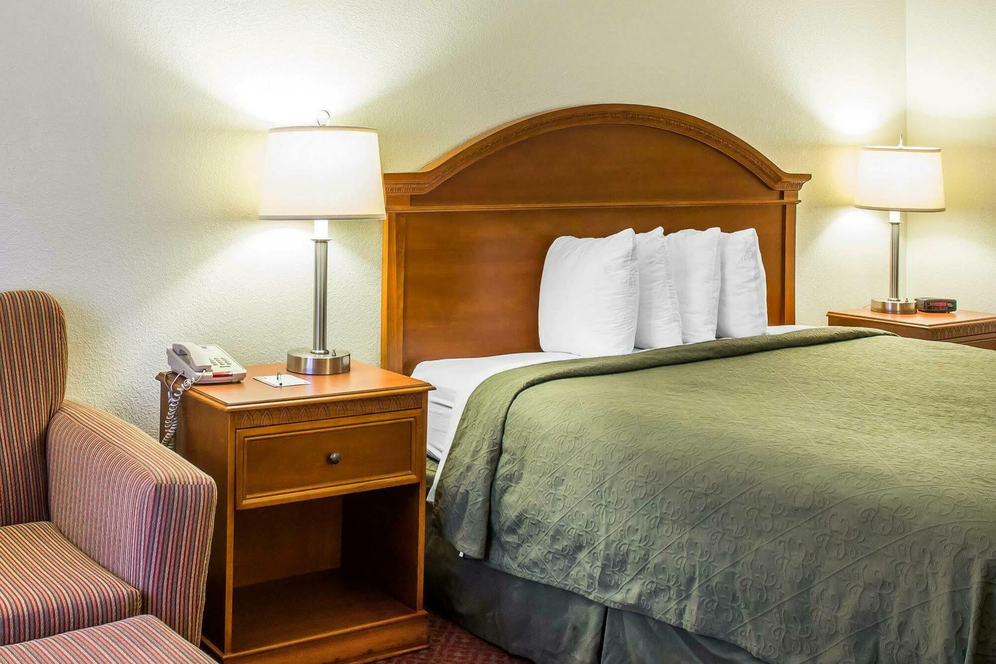 Quality Inn North Battleboro Εξωτερικό φωτογραφία