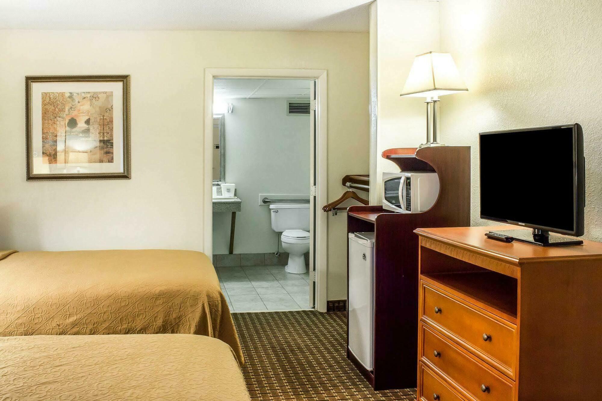 Quality Inn North Battleboro Εξωτερικό φωτογραφία